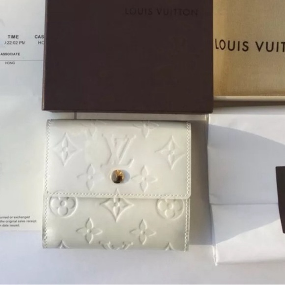 Louis Vuitton Wallet - Picture 1 of 8